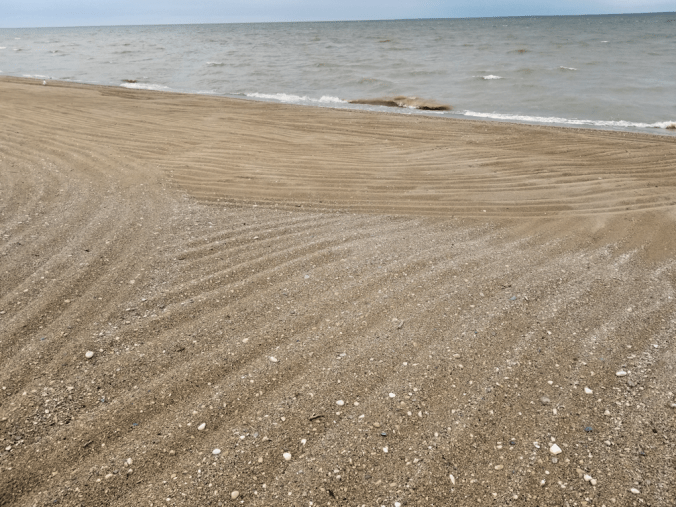 20180517.beach.groomed