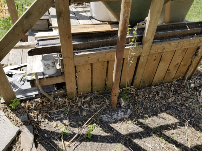 20180521.flower.garden.gate.side.section.after