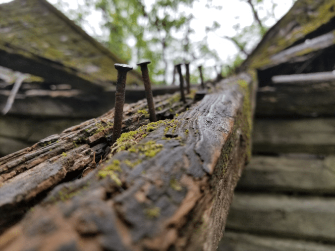 20180611.roof.nails1
