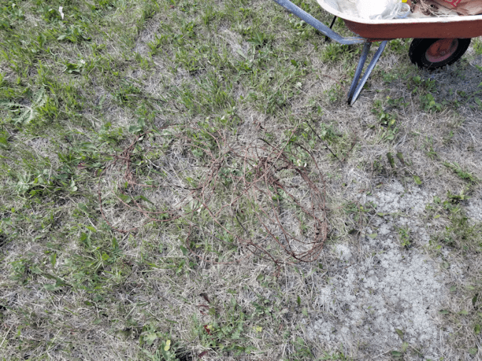 20180801.old.gate.wire