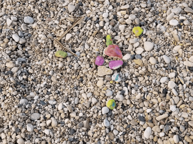 20180810.beach.painted.rocks