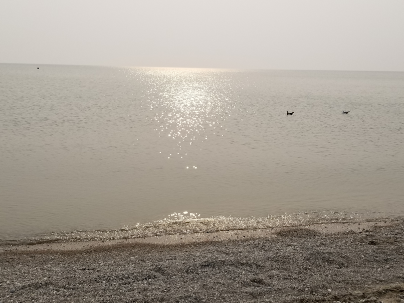 20180810.lake.reflections.haze