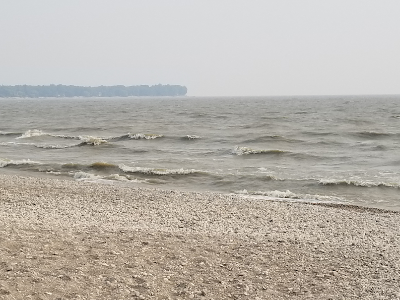 20180824.smoke.on.lake