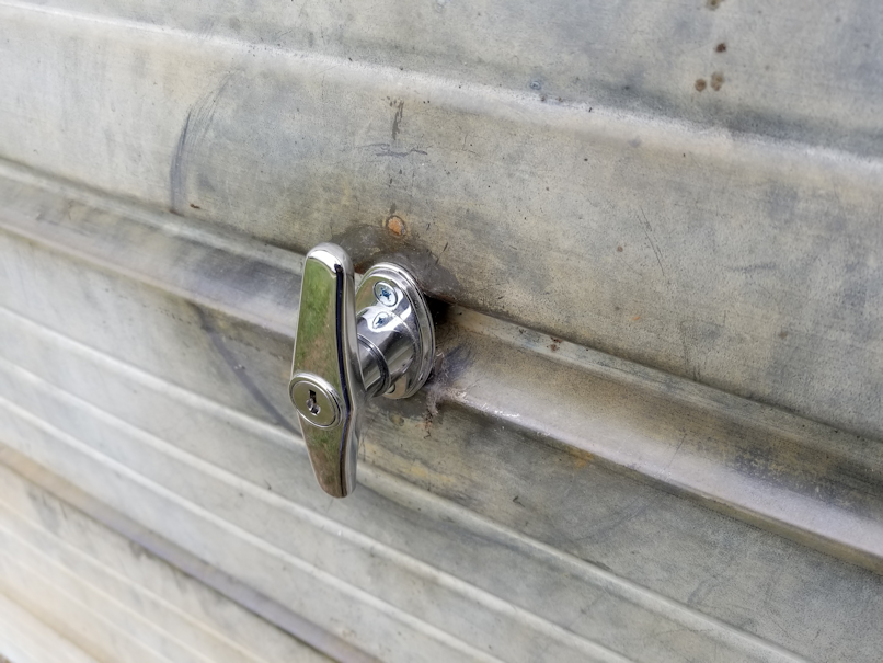 20180924.garage.door.fix.6